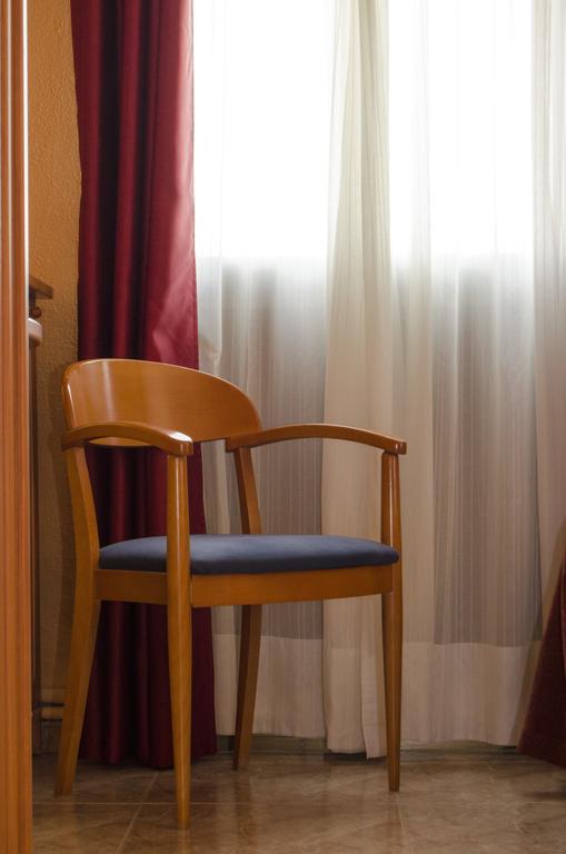 Hotel Rausan Alfajarín 외부 사진