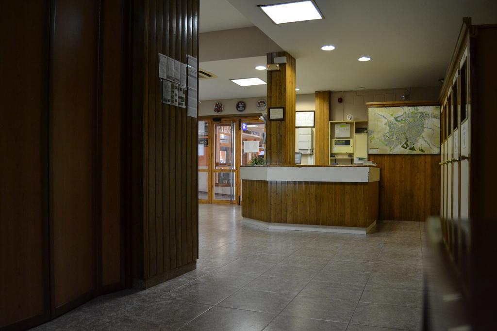 Hotel Rausan Alfajarín 외부 사진